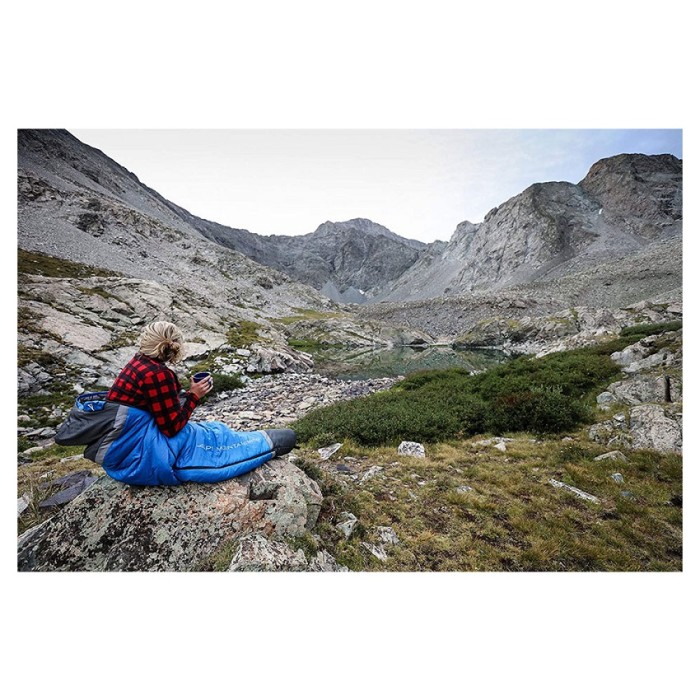 Alps-Mountaineering-Aura-makuupussi-long